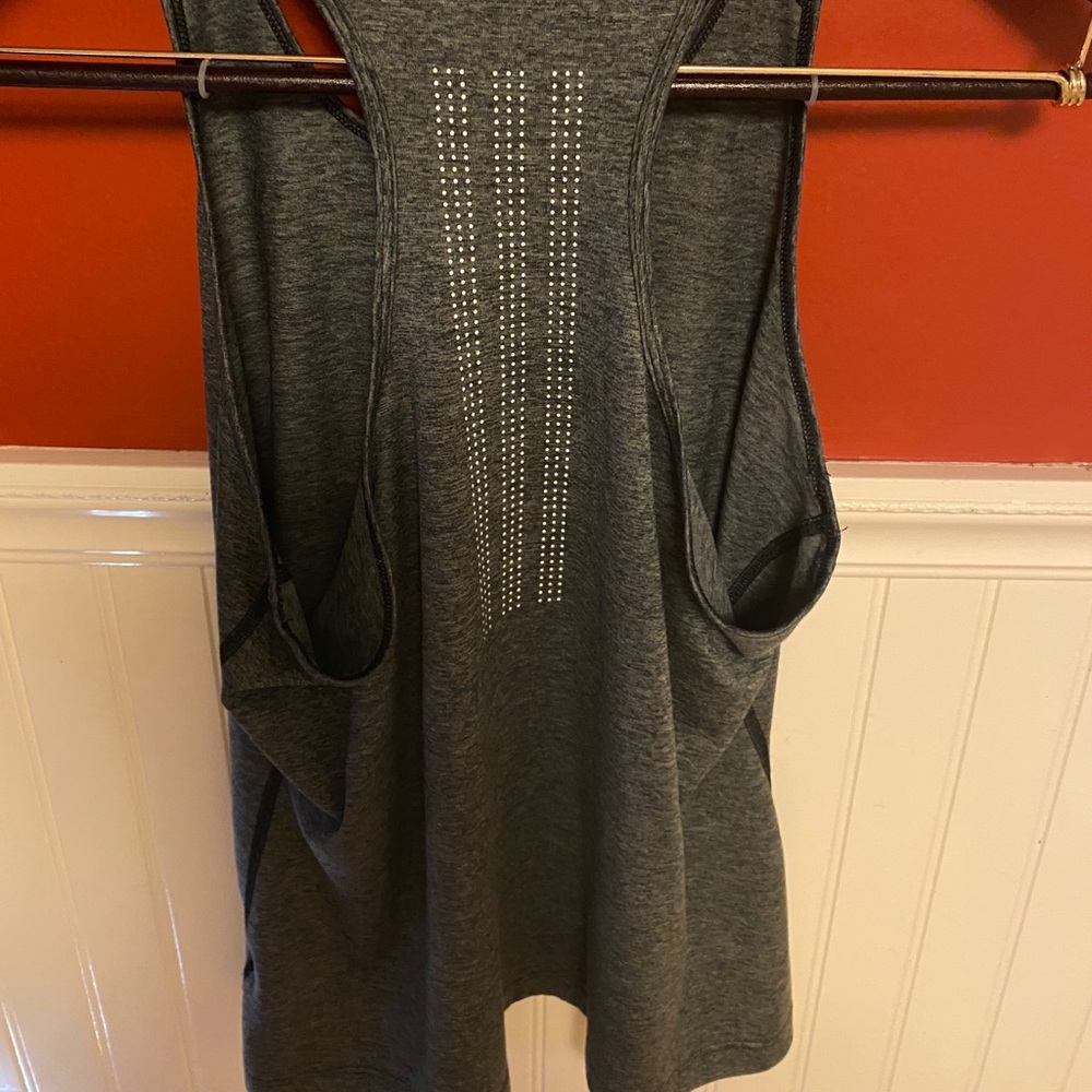 Adidas Tank - Picture 3 of 3